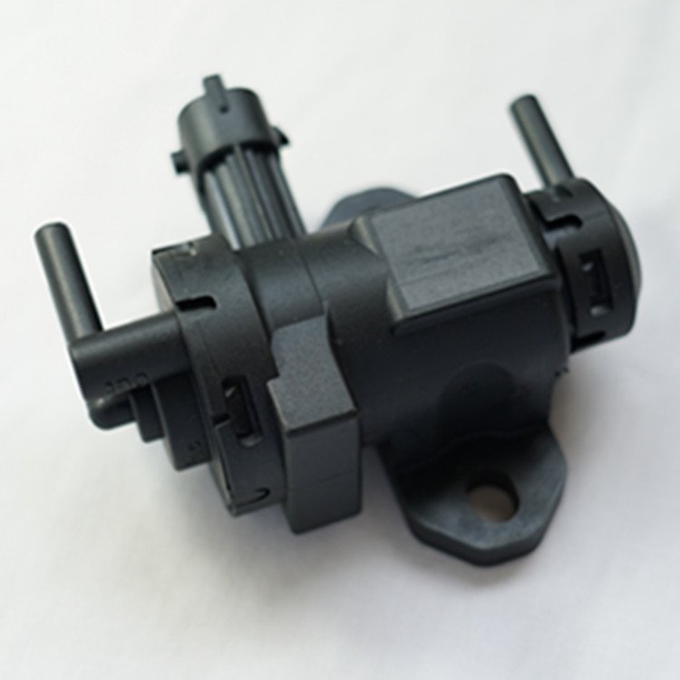 Auto Turbo Boost Pressure Solenoid Converter Valve Engine Parts for OPEL 5851045