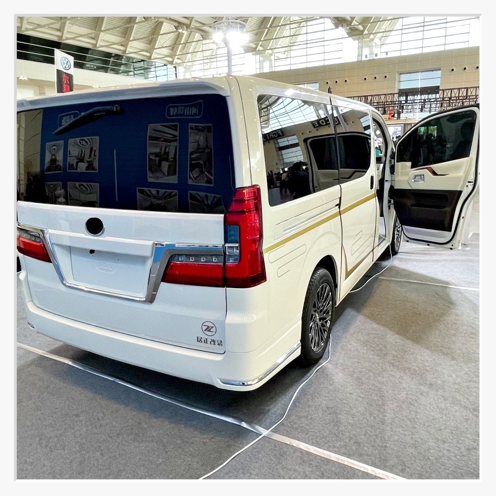 2024 Factory Outlet New Style Luxury Car Upgrade Modification Kit Car Accessories Hiace Led Headlight Hiace