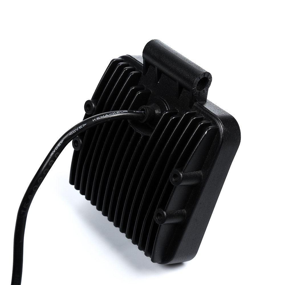 12V 24V 4 Inch 15W Square Car LED Work Light Off Road Motorcycle Tractors Ship LED Driving Light