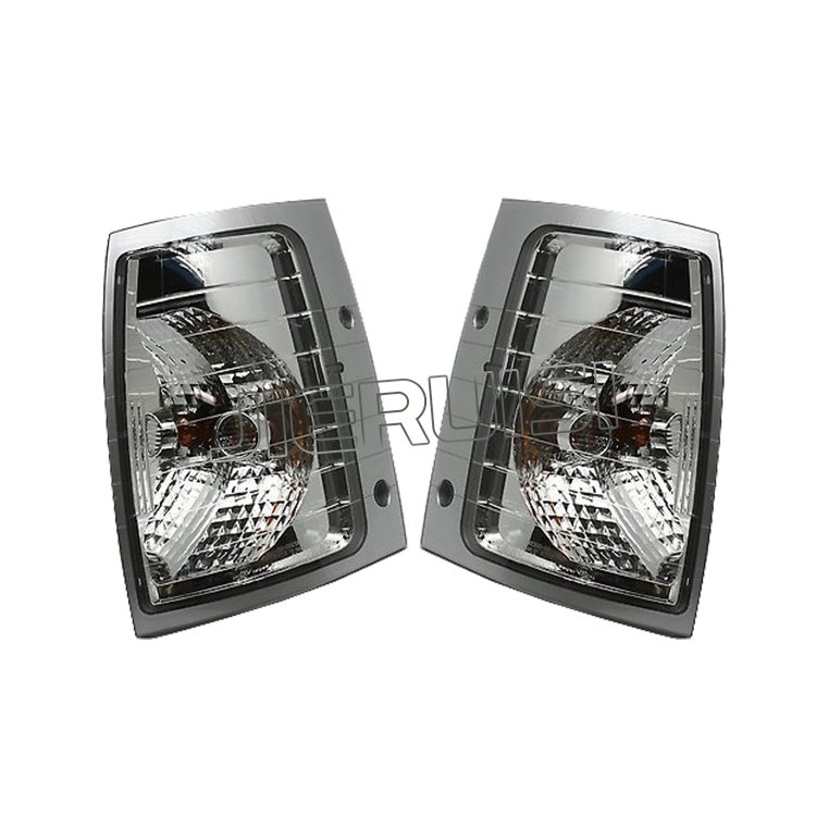 Replacement Bus Parts OEM 92301/2-58100 9230158100 9230258100 92301-58100 92302-58100 Corner Light for Hyundai County