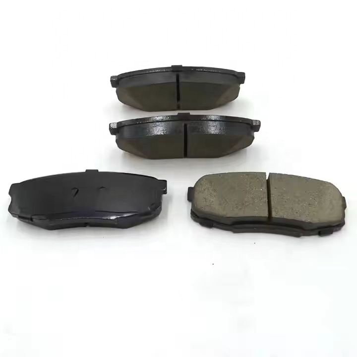 High Performance and Durable Brake System Manufacturer Auto Car Parts Spare Rear Brake Pads 04466-60120 04466-0C010 for Toyota