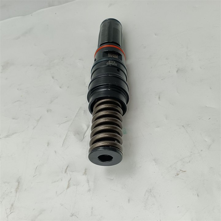 High performance Chongqing auto engine spare parts K19 K38 K50 diesel engine fuel injector 3053124 for Cum-min engine