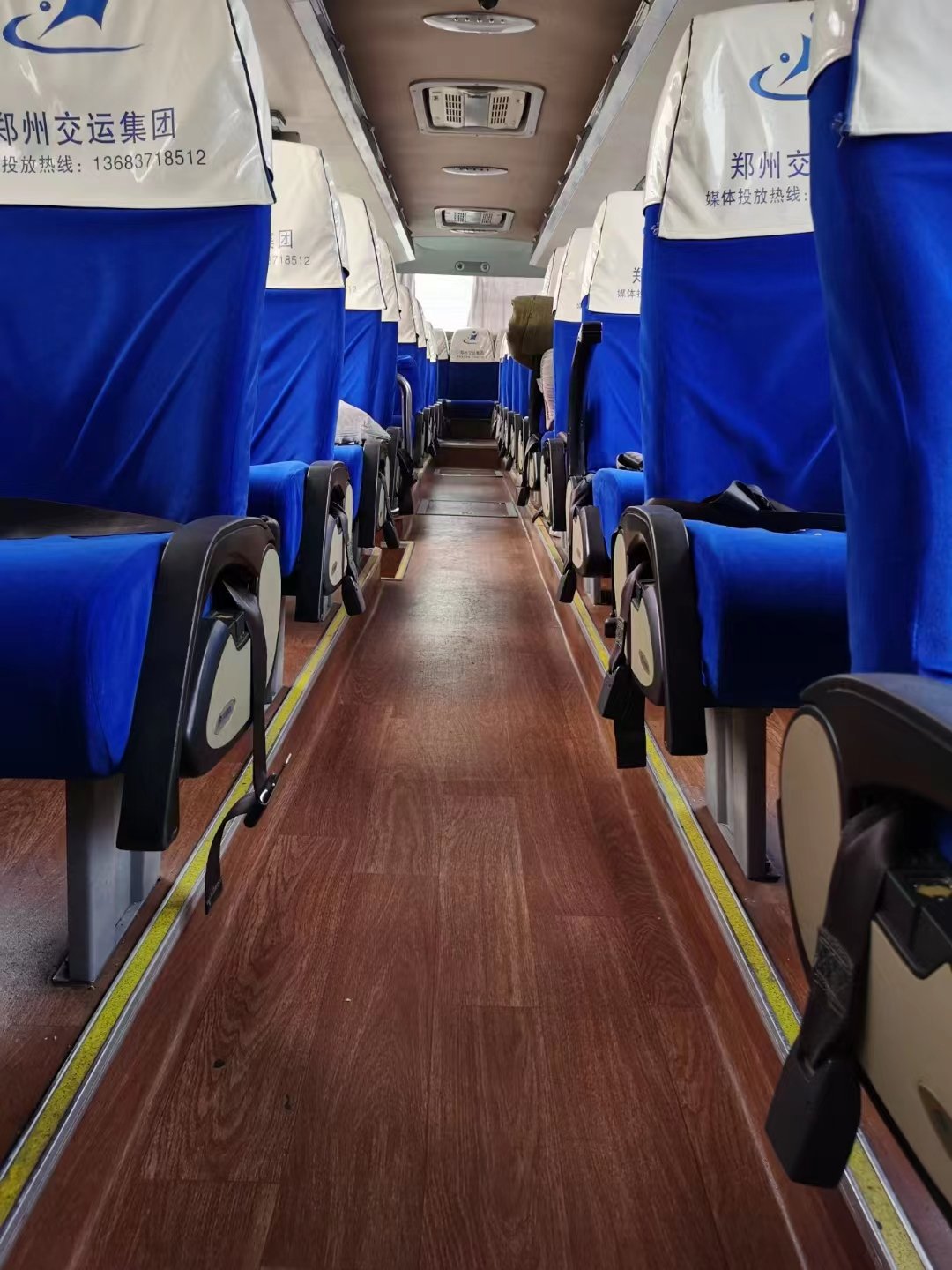 Coach Bus 65 Seats Prices Yu-tong Bus 2015 Year Zk6147 Double Axle Transport Bus for Africa
