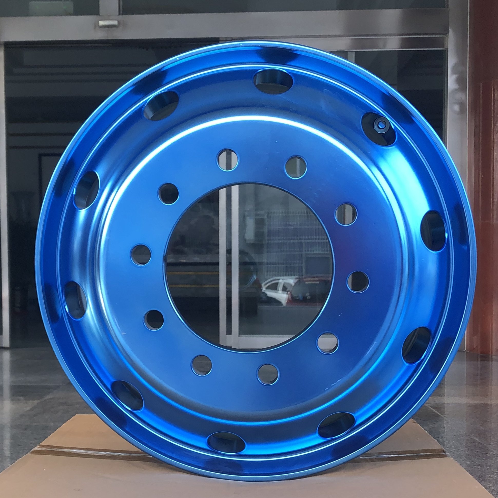 16X6.0 Truck Wheels Small Light Truck Deep Blue Sky Series Can Be Customized Specifications