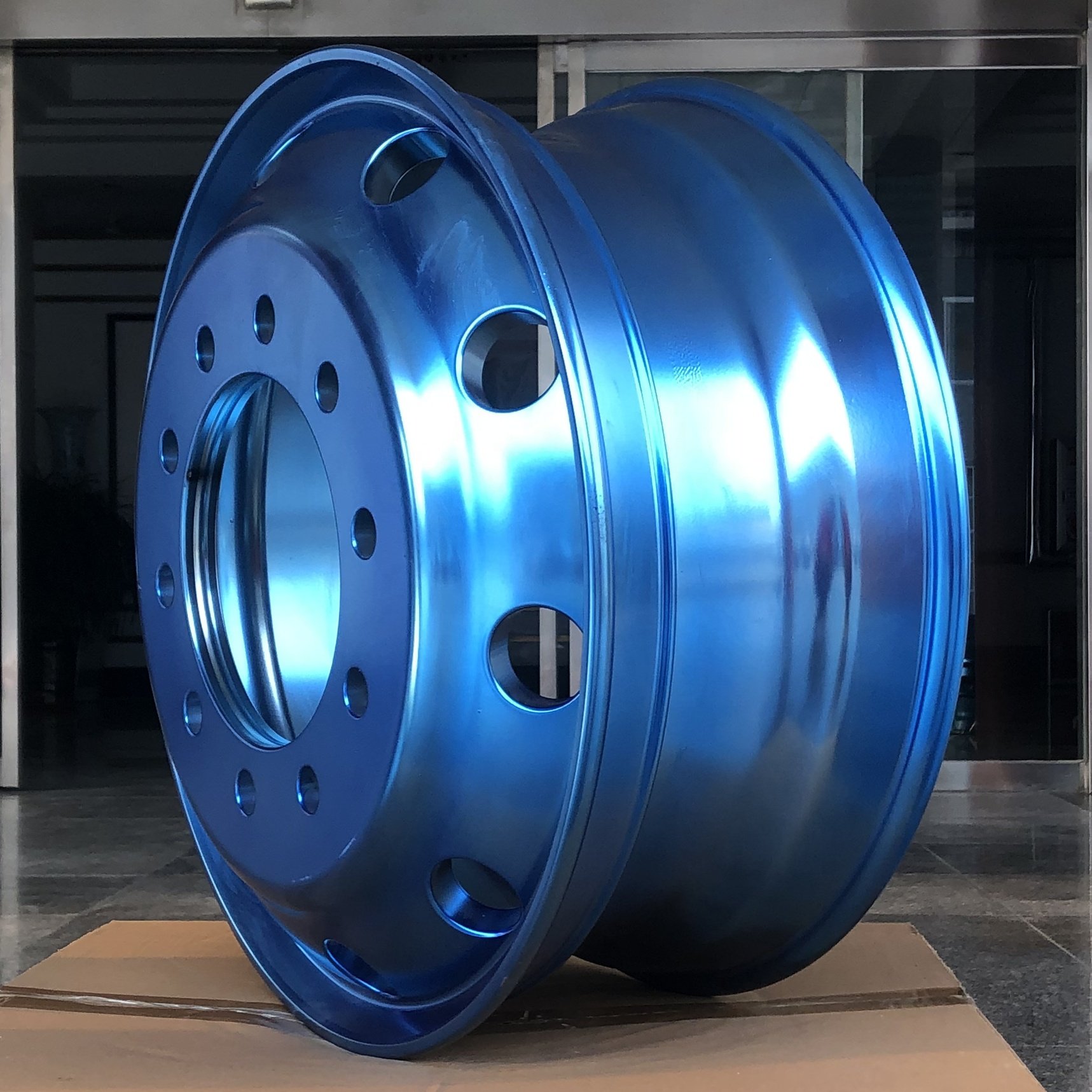 16X6.0 Truck Wheels Small Light Truck Deep Blue Sky Series Can Be Customized Specifications