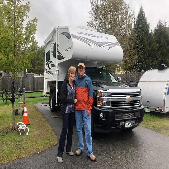 High Quality New Design RV Car Motorhome Touring Camper Vehicle With Caravan for Touring
