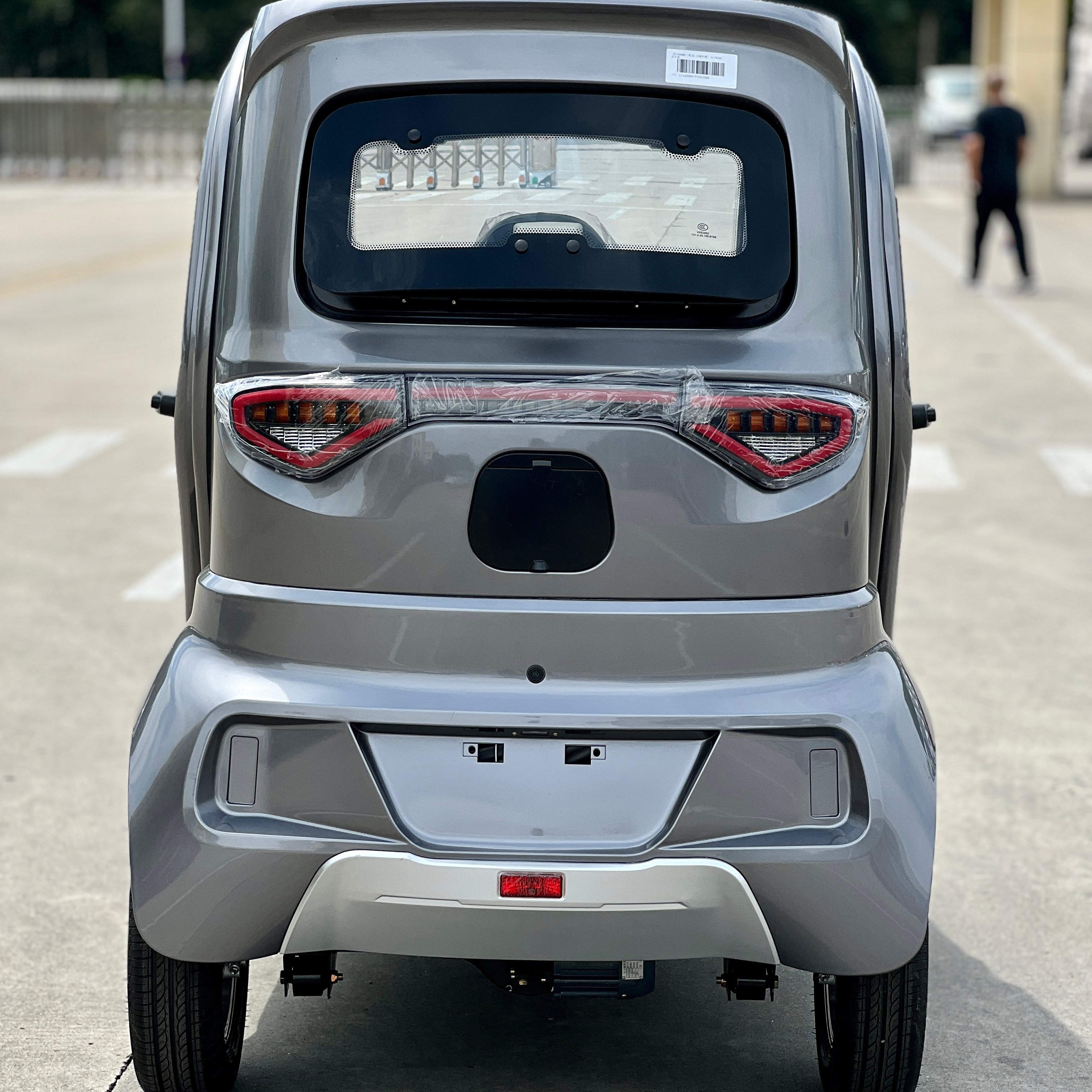 New Low Speed Electric Tricycle for the Elderly