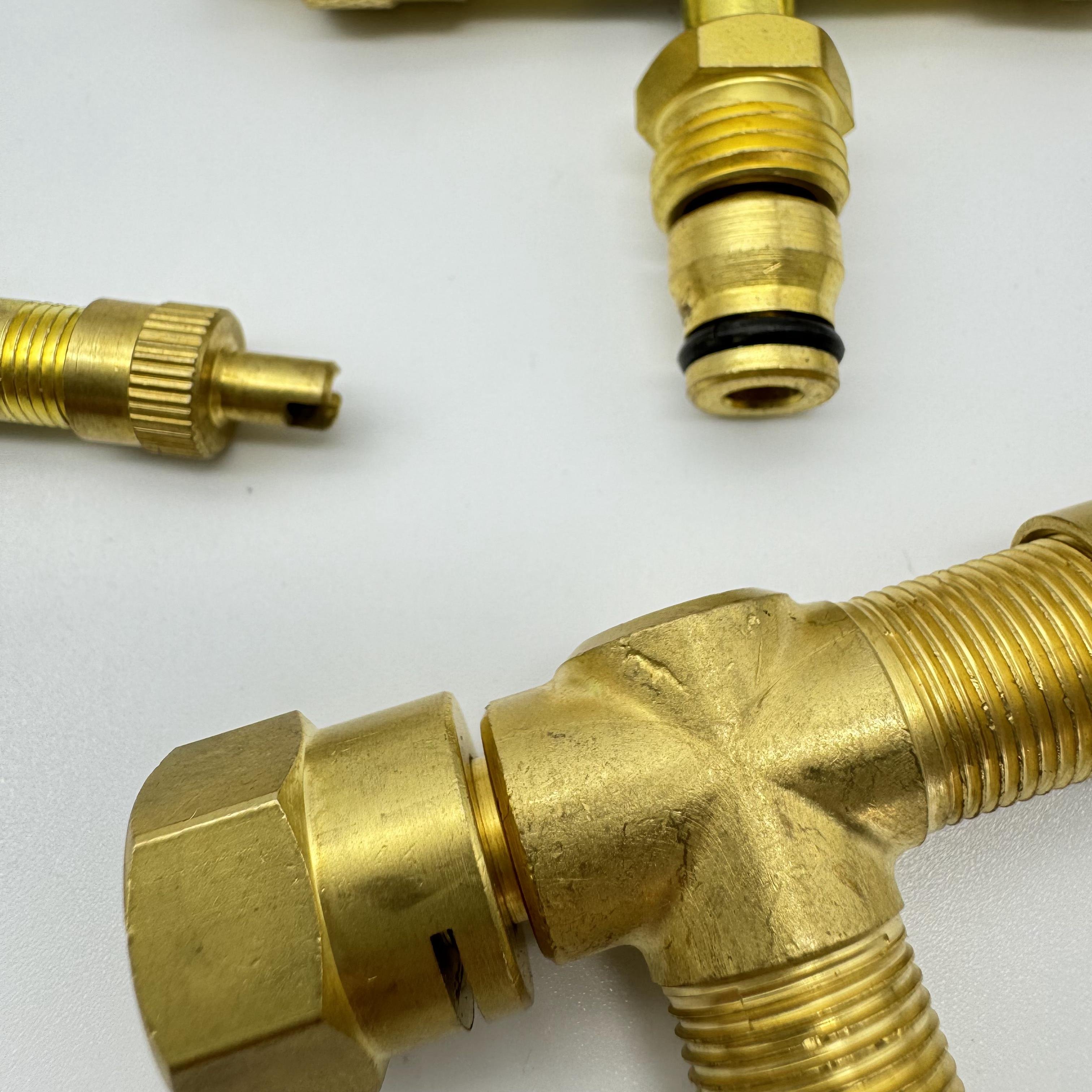 8V1 12V1 Brass Tyre Triple Valve Wheel or Truck Bus Car Valve Tpms