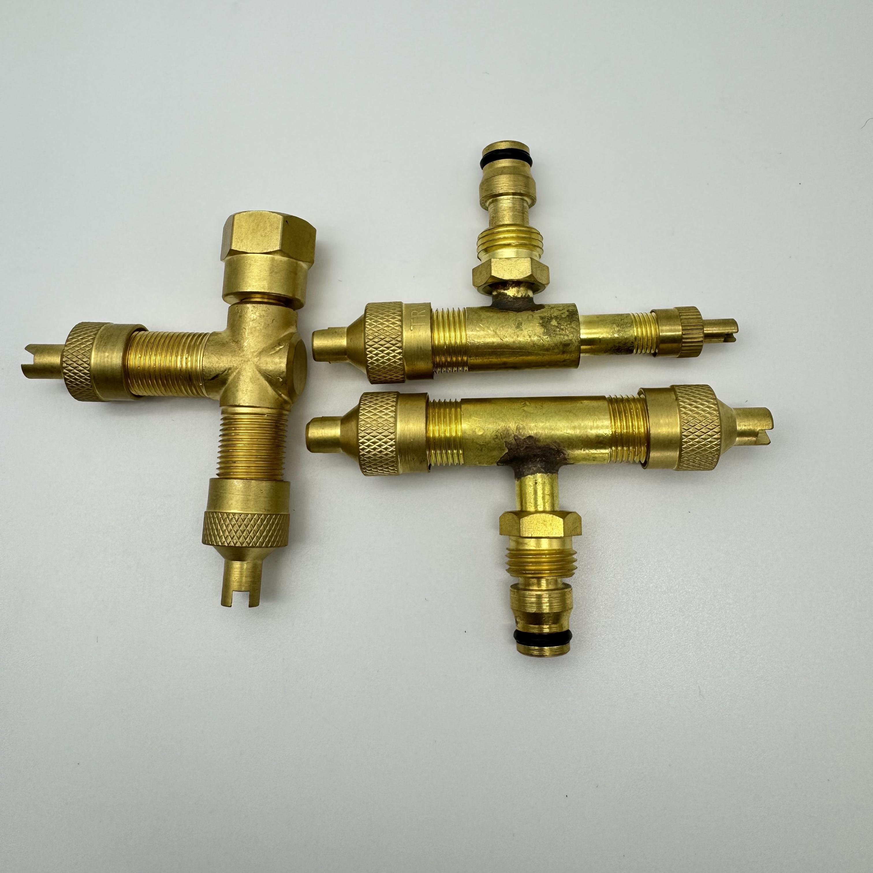 8V1 12V1 Brass Tyre Triple Valve Wheel or Truck Bus Car Valve Tpms