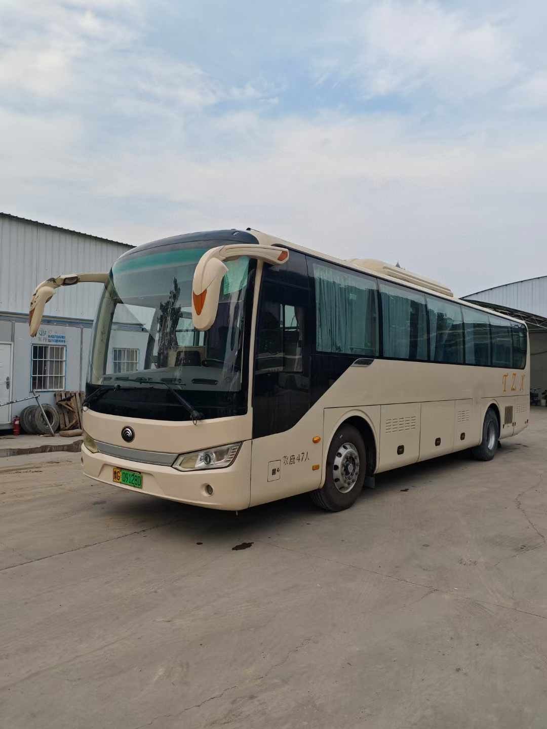 Best Selling Youtong Bus 50 Seater Bus Used Buses for Sale