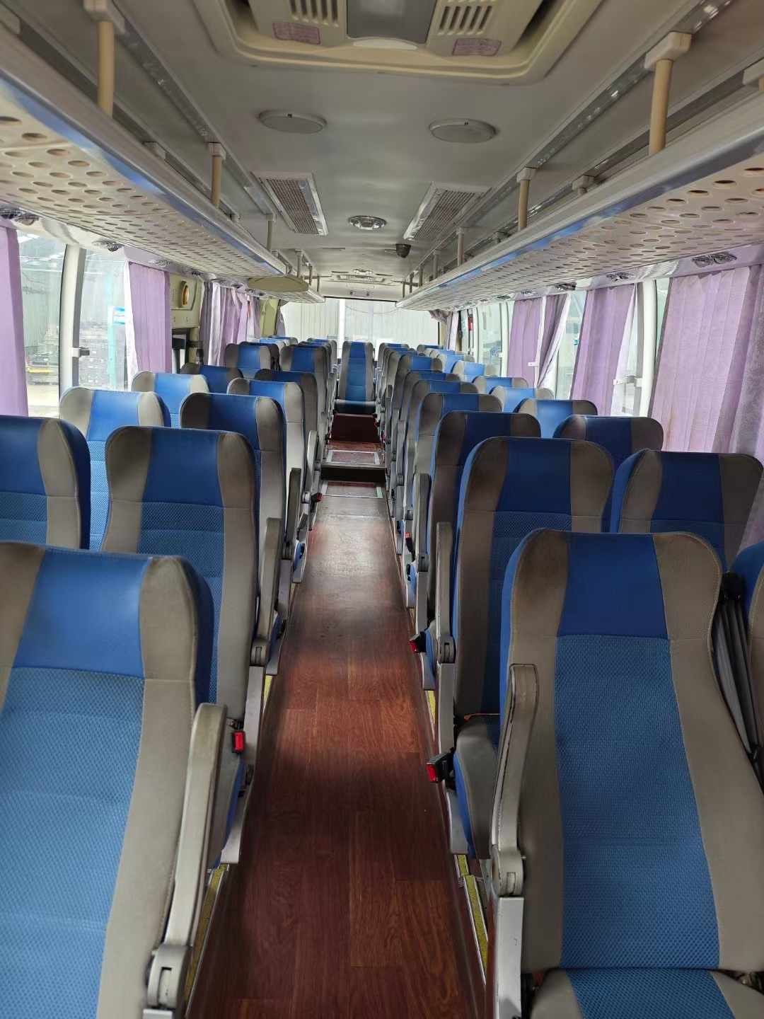 Best Selling Youtong Bus 50 Seater Bus Used Buses for Sale