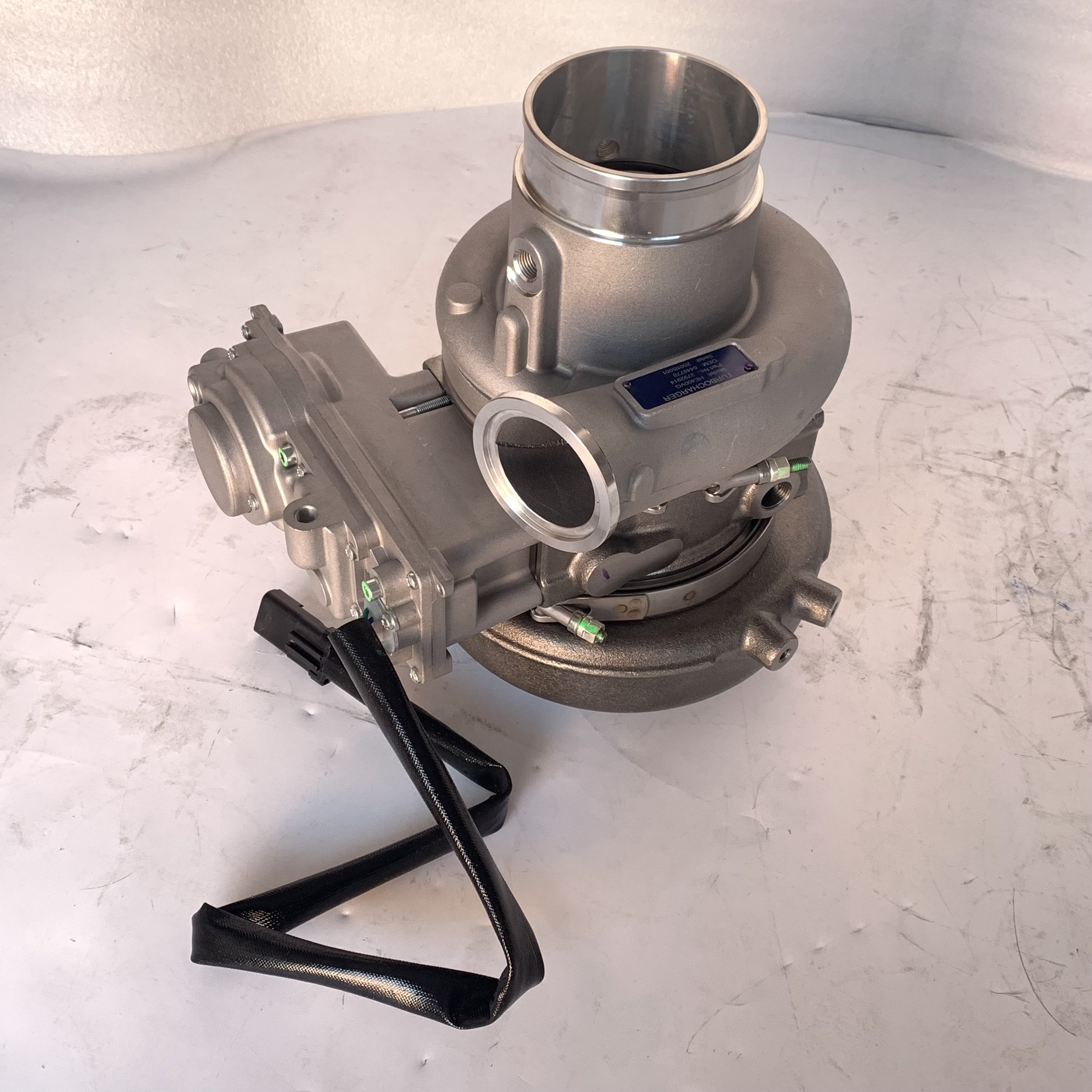 Cummins qsc8.3 diesel Engine Turbocharger 3773550 He400vg cummins qsc Engine Part Excavator Supercharger