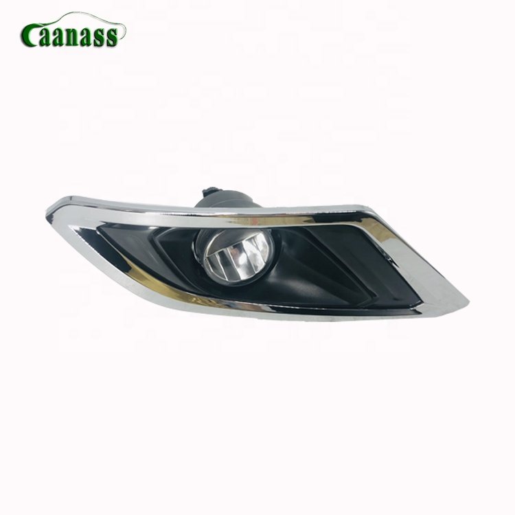 24V China Guangzhou Good Quality Fog Light Use for Marcopolo Bus Body Parts Spare Lamp Auto
