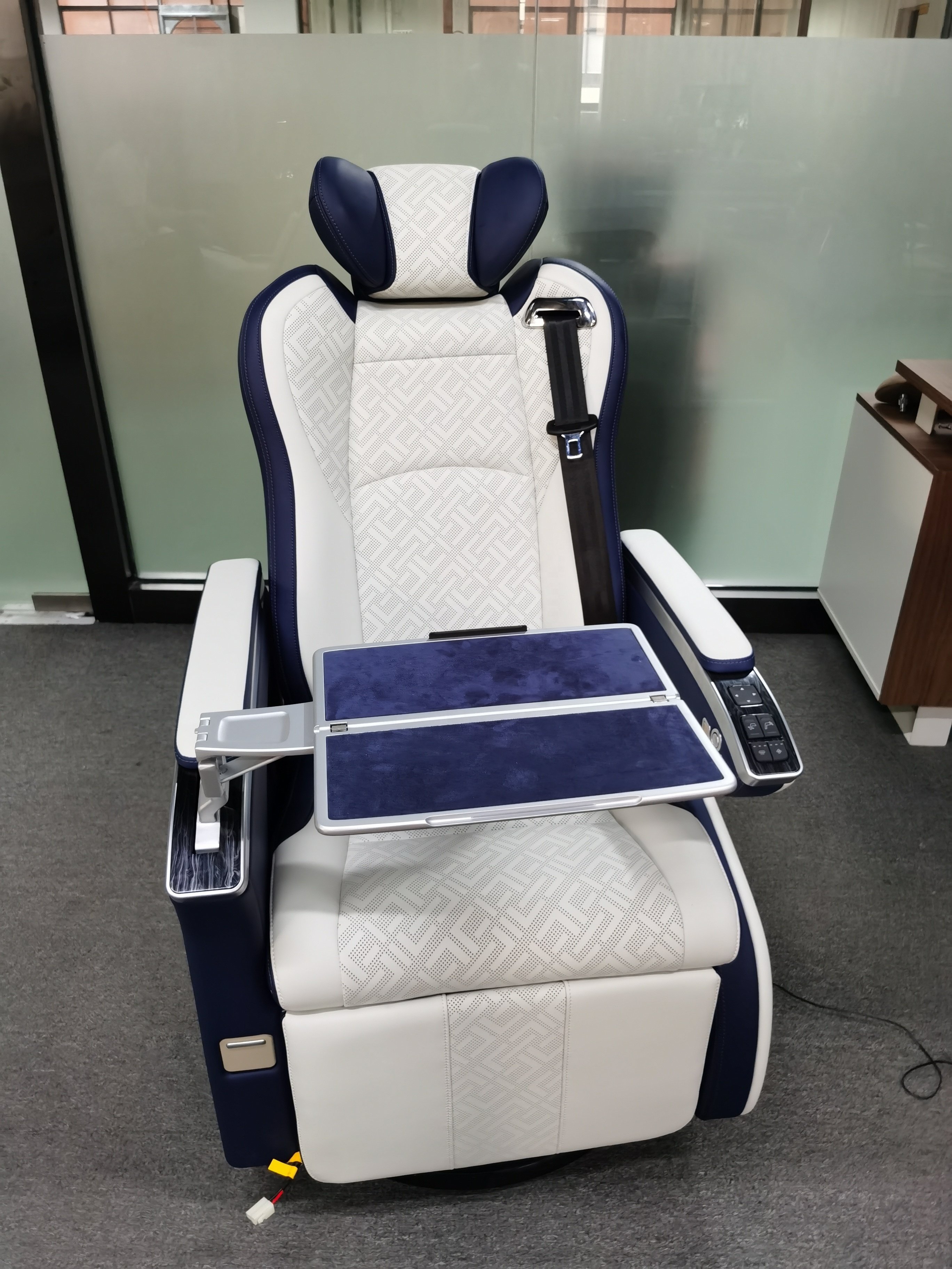 Promotion Luxury VIP Design Luxury Van Seat for Benz v Class/vito/v250/Metris Sprinter