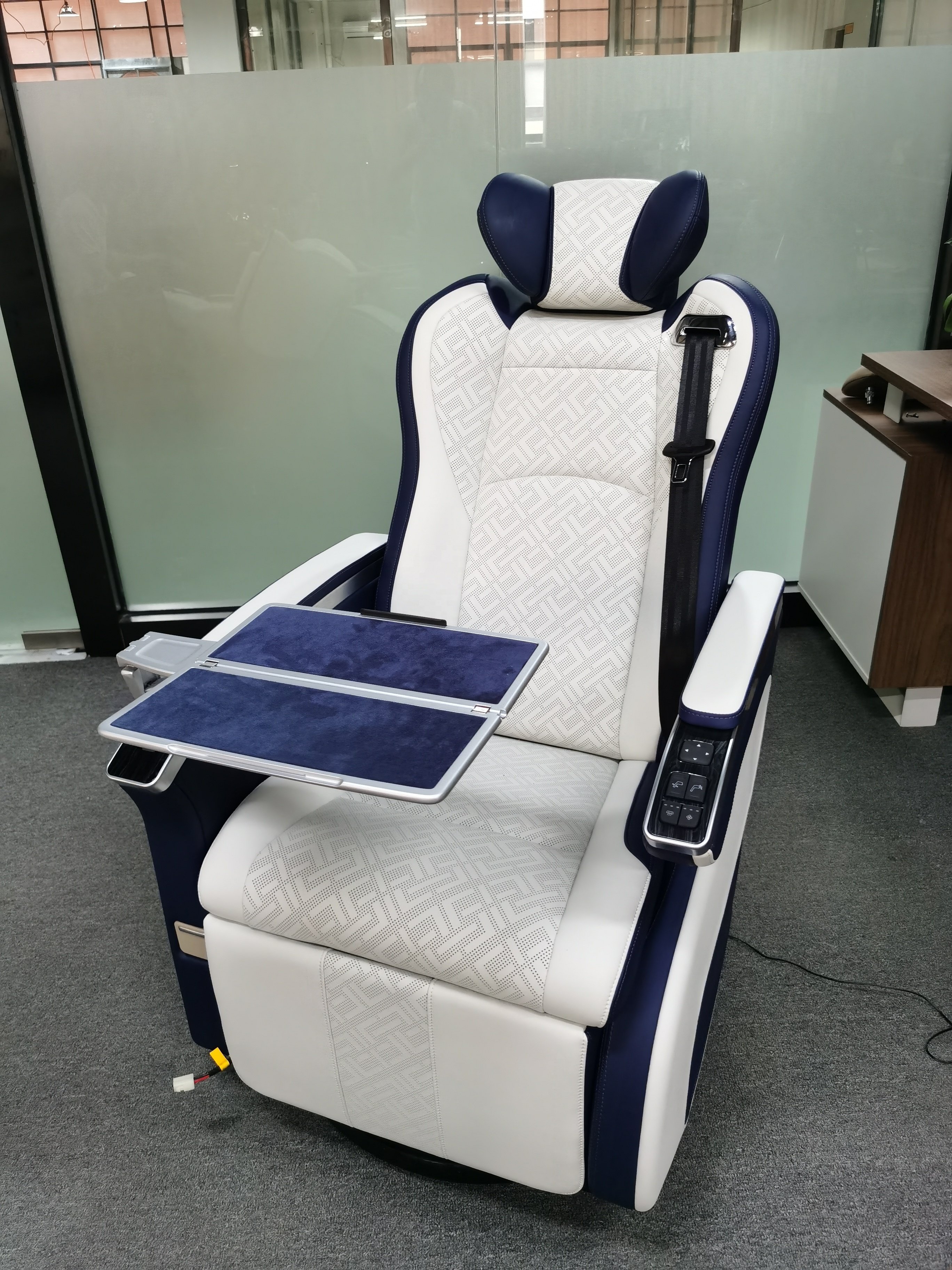 Promotion Luxury VIP Design Luxury Van Seat for Benz v Class/vito/v250/Metris Sprinter