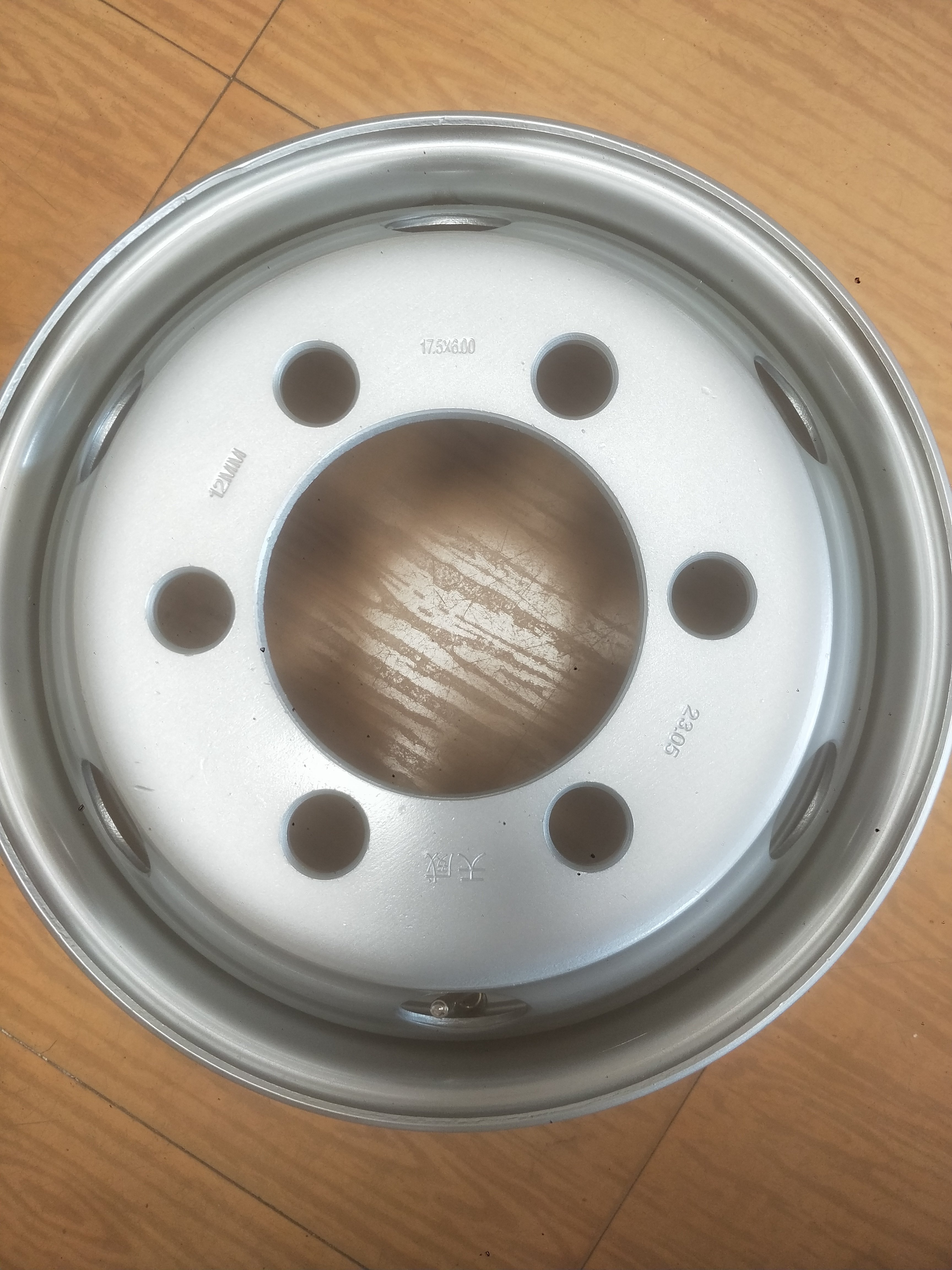 17.5X6 Steel Rim for Heavy Trucks