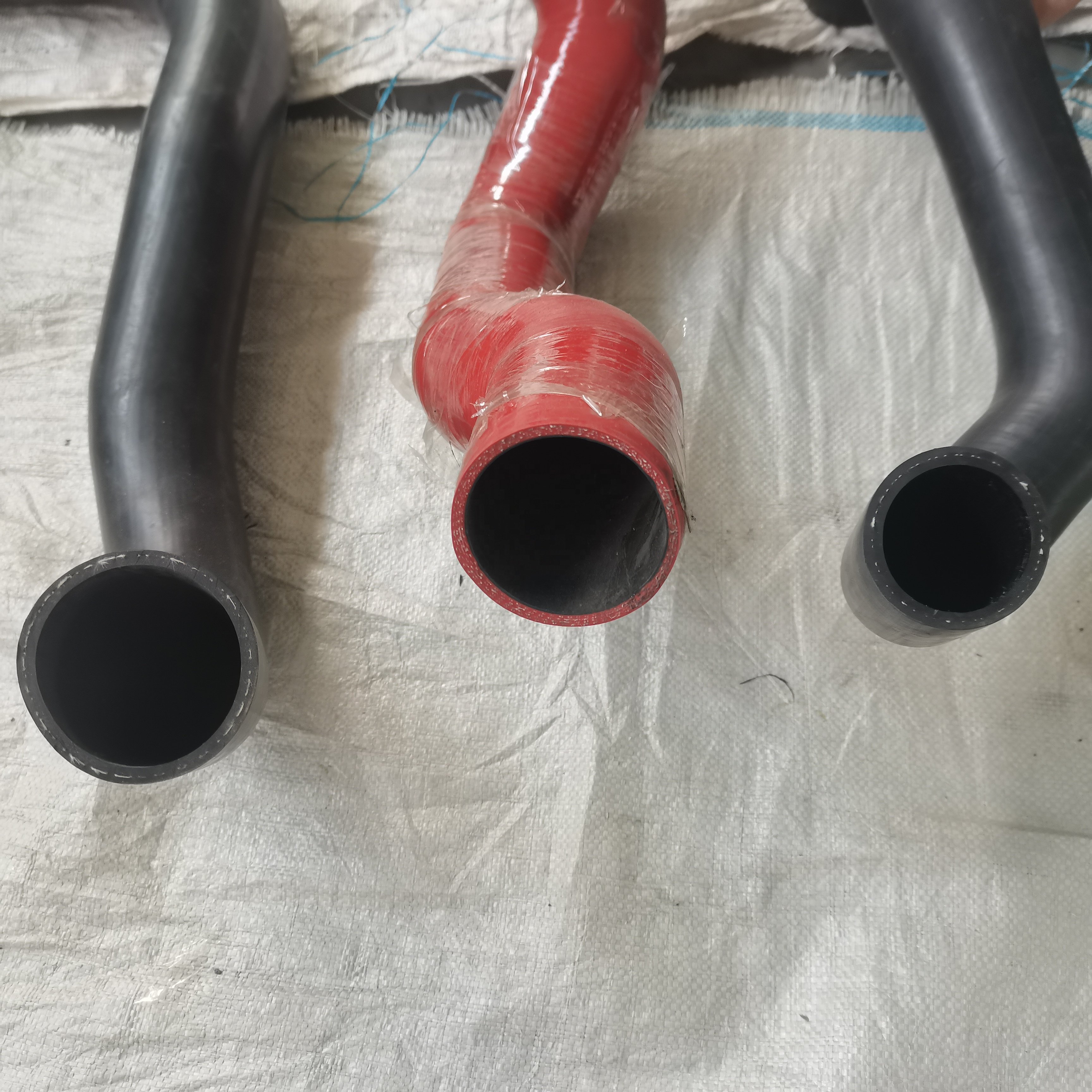 Customized Heavy-Duty Truck Radiator Fuel Tank Cooling Pipe Factory Processing New Condition