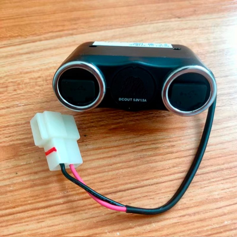 China Jiuqiang Bus Accessories 12V 24V Fast Charging Double Port 4.2A 2.1A 3784-01047 USB Charger Socket for coach Bus Parts