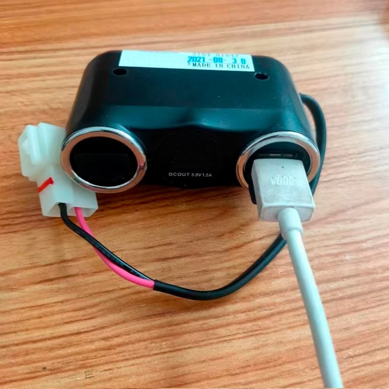 China Jiuqiang Bus Accessories 12V 24V Fast Charging Double Port 4.2A 2.1A 3784-01047 USB Charger Socket for coach Bus Parts
