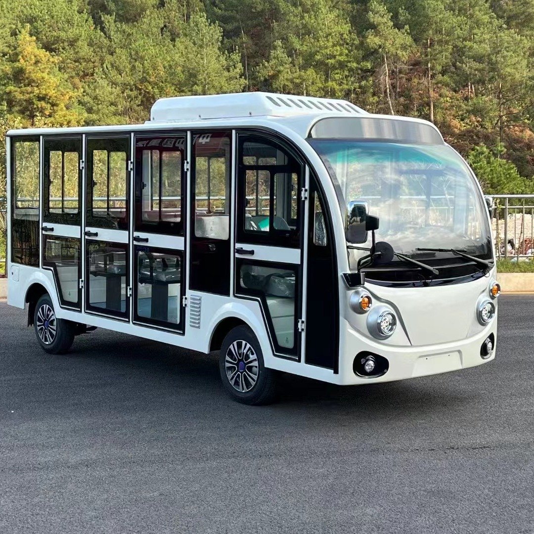 China Factory 4 Wheel 8 Seater Electric Sightseeing Car for Amusement Parks