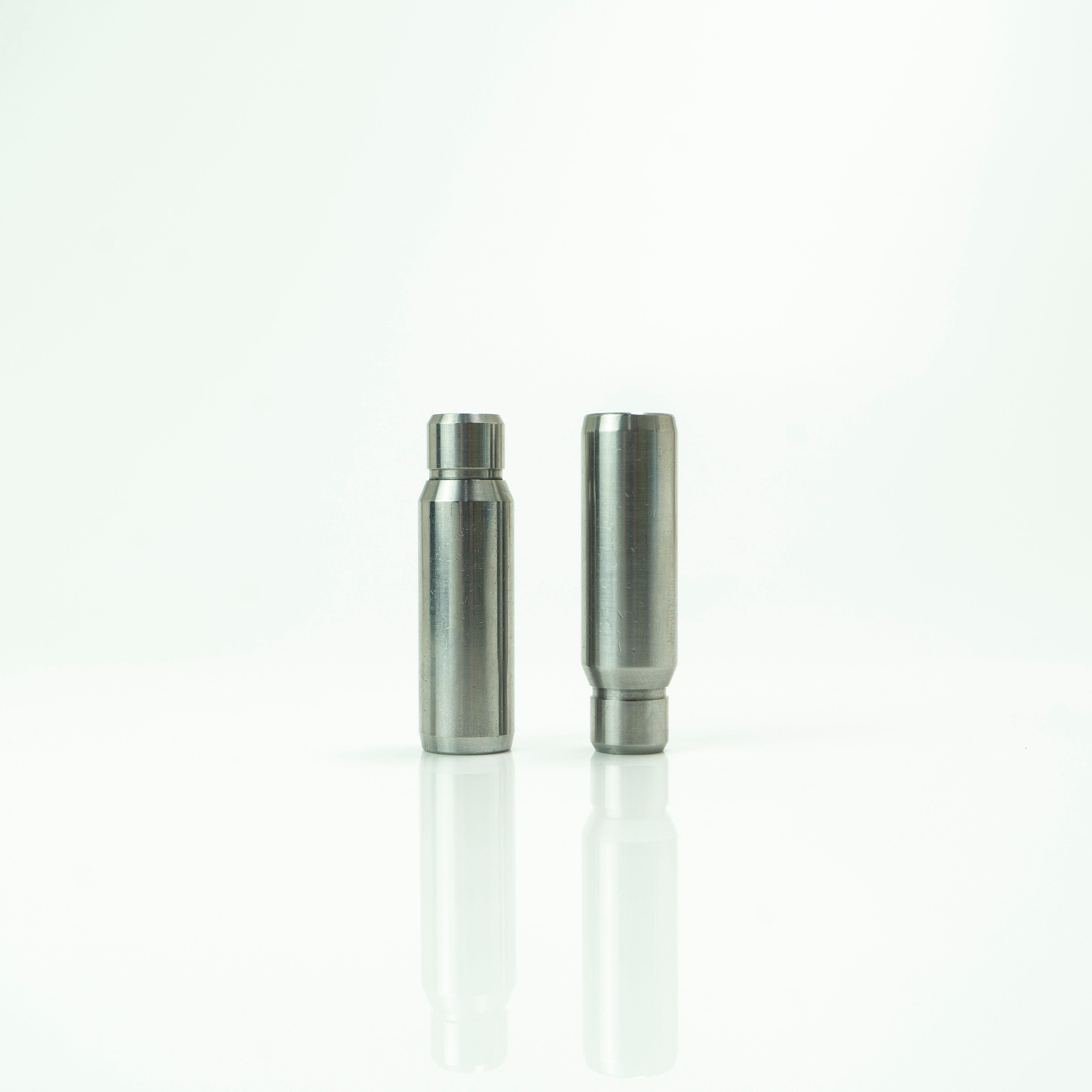 High Pressure Resistance Less Prone to Corrosion Engine Valve Guide OE 13213-6N260 13212-D0110 13212-AD260 for NISSAN