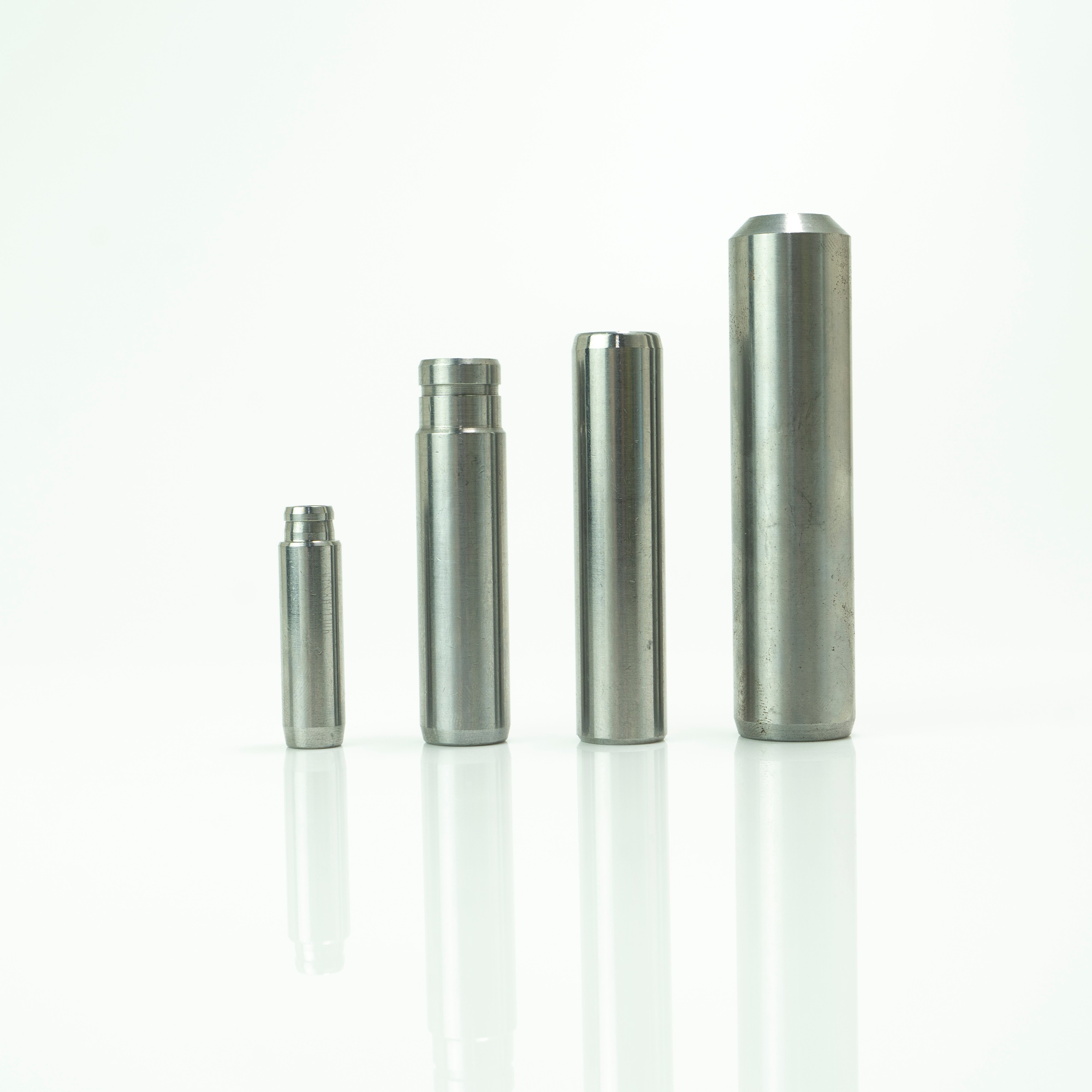 High Pressure Resistance Less Prone to Corrosion Engine Valve Guide OE 13213-6N260 13212-D0110 13212-AD260 for NISSAN