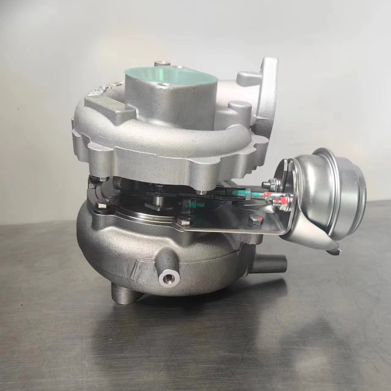 Car Parts Engine System Turbo Charger for Navara 2.5L DI with YD25 Engine 14411-EC00C