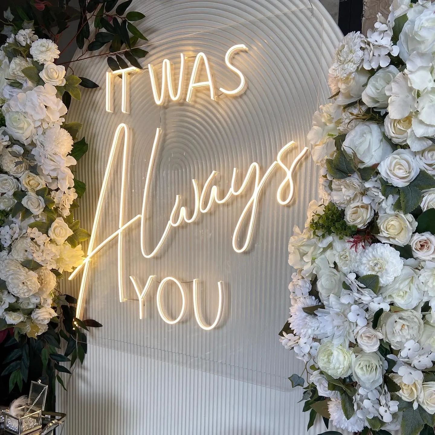 Neon Design Customized Outdoor Advertising Acrylic Personalized Neon Sign for Room Birthday Party Home Wedding Decor