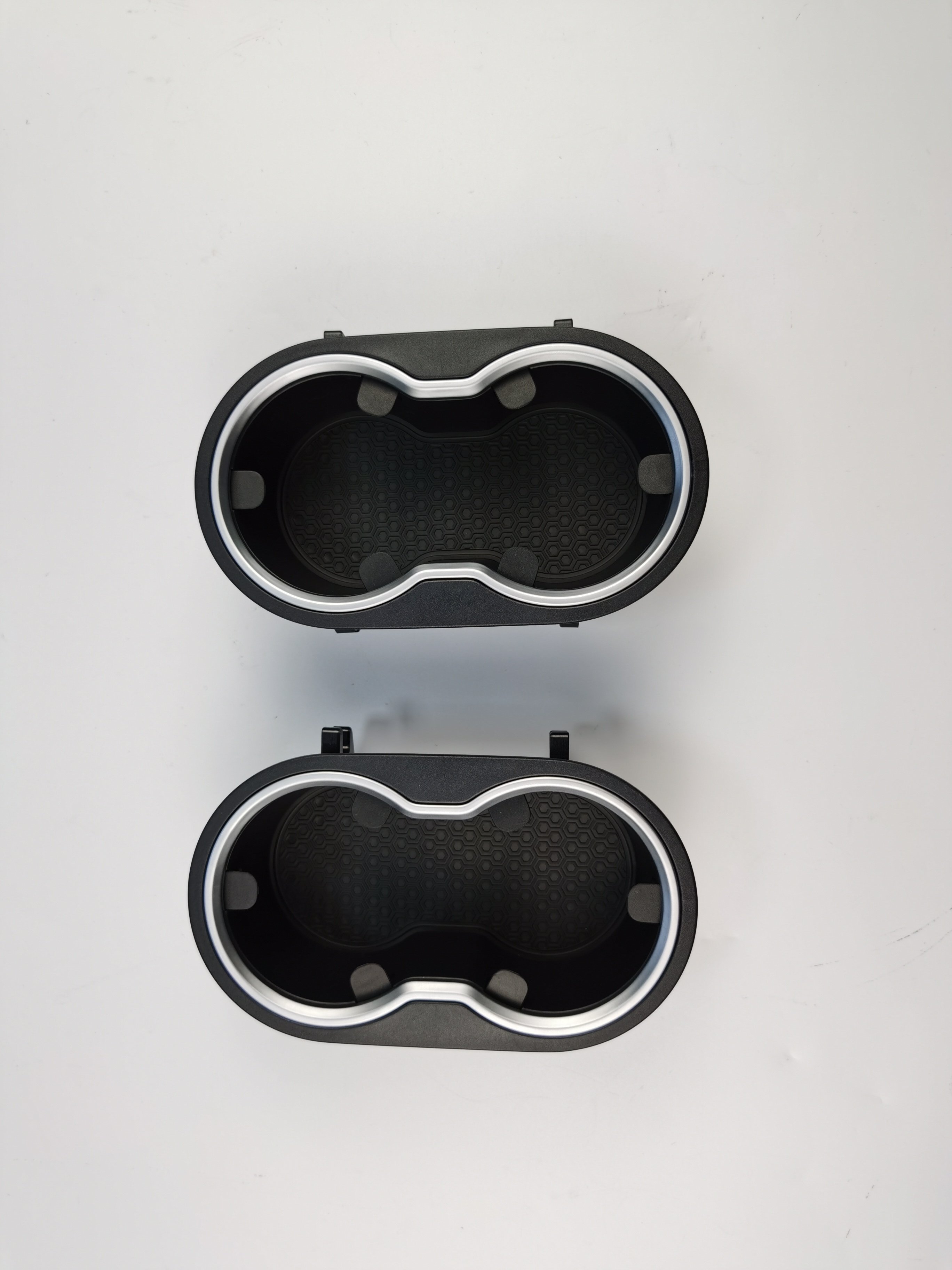 2024 Metal Material Car Accessories Cup Holder Suitable for Universal Cars Bus