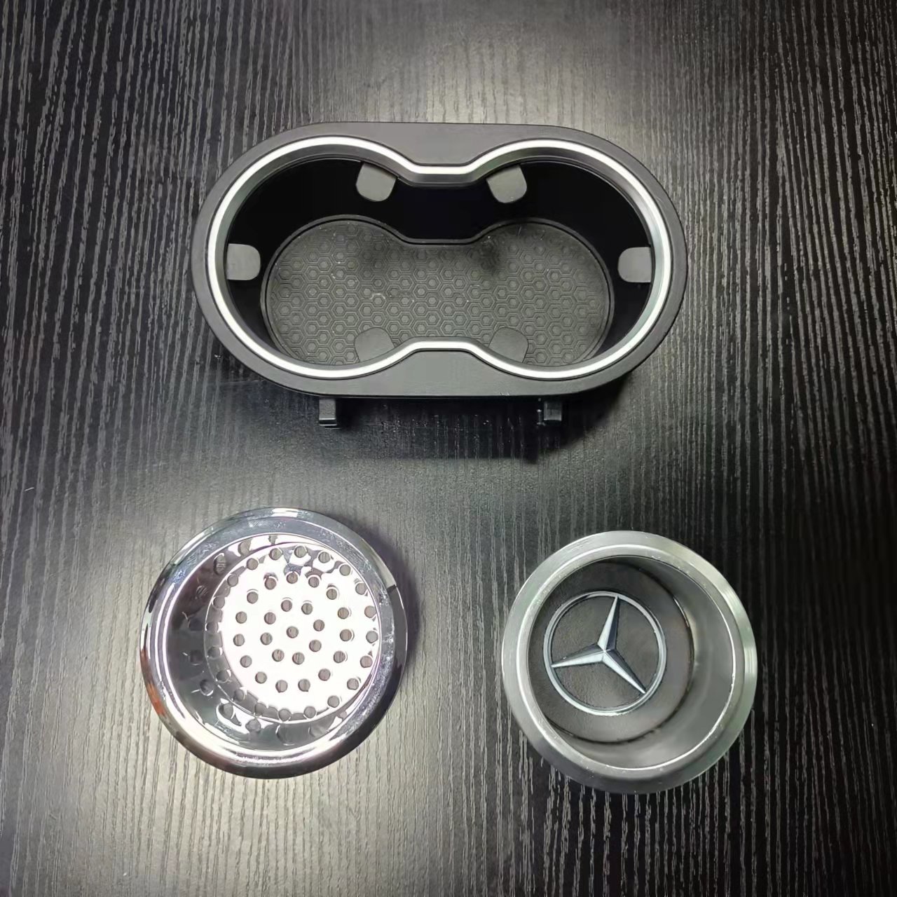 2024 Metal Material Car Accessories Cup Holder Suitable for Universal Cars Bus