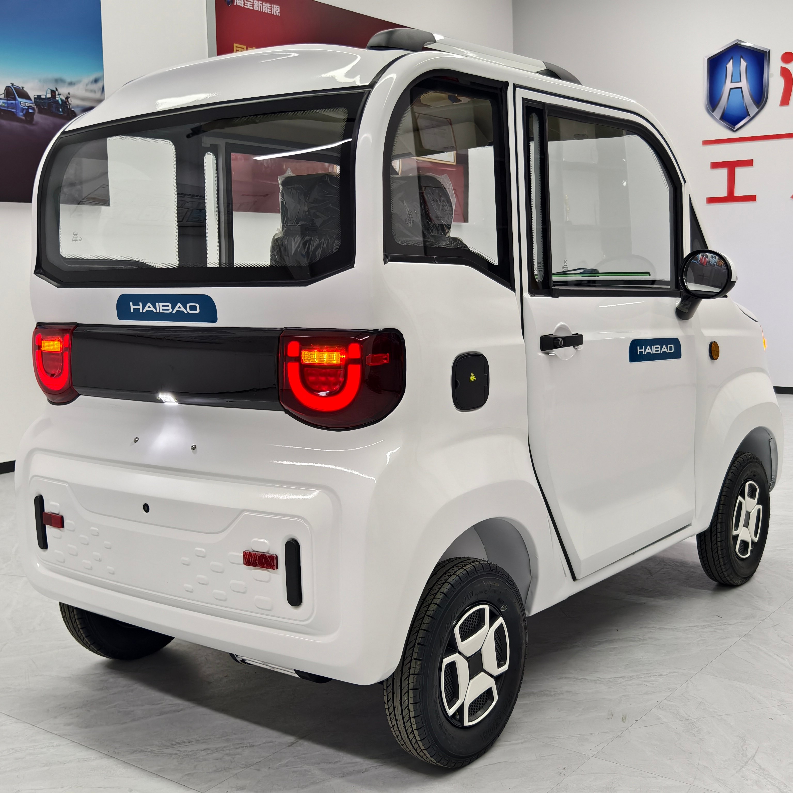 EEC Certified Four Wheel Recreational Passenger Electric Vehicle New Energy Mini Electric Vehicle