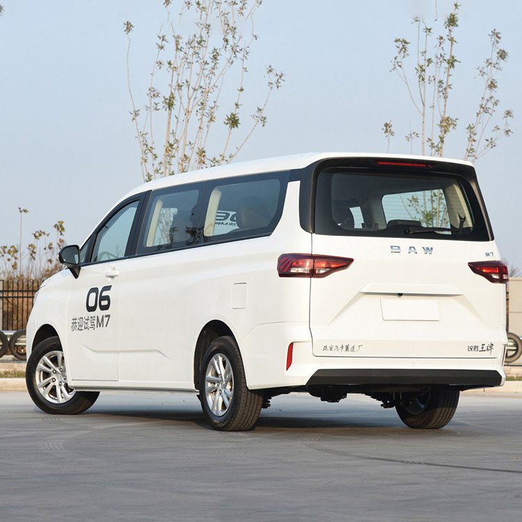 Beijing Automobile Baw M7 Vehicles MPV 2.0L Luxury Version BUS Made in China