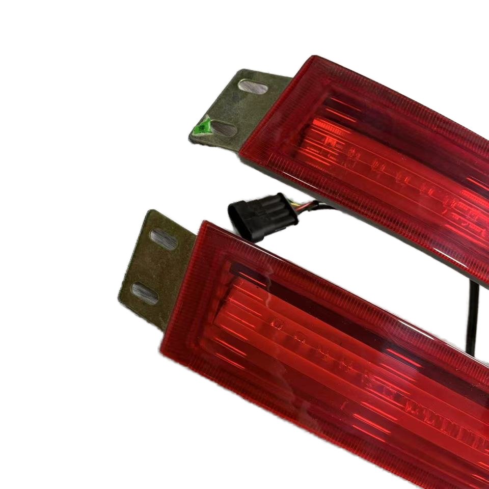 Factory direct sales are suitable for bus rear brake, steering and contour combination light turn signal 37V11-31200/31100-AMP