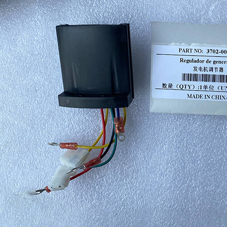 Original Factory Zhongtong Bus Spare Parts 3702-00172 Engine Alternator Regulator