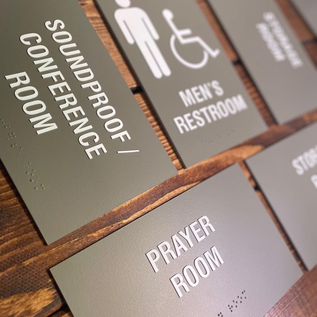 Custom Toilet Letter Signage Acrylic Sign Metal Letter Hotel Sign Bathroom Sign