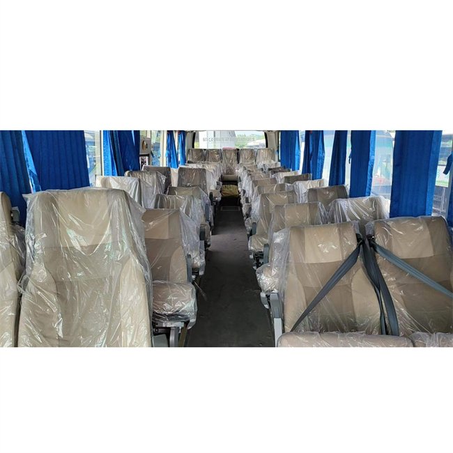Bus Coach Used Bus 19 Seats with Diesel Engine Leather Seats Good for Road Buses for Driver