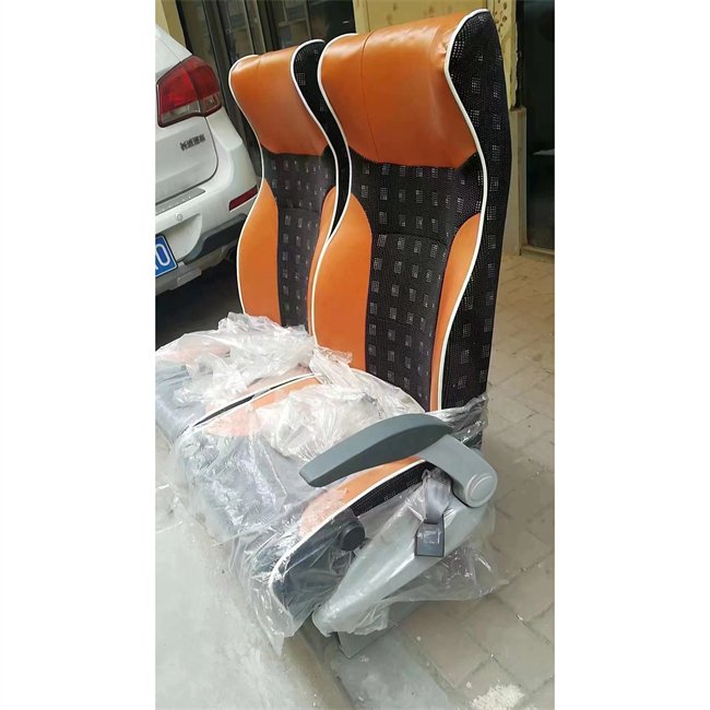 Bus Coach Used Bus 19 Seats with Diesel Engine Leather Seats Good for Road Buses for Driver