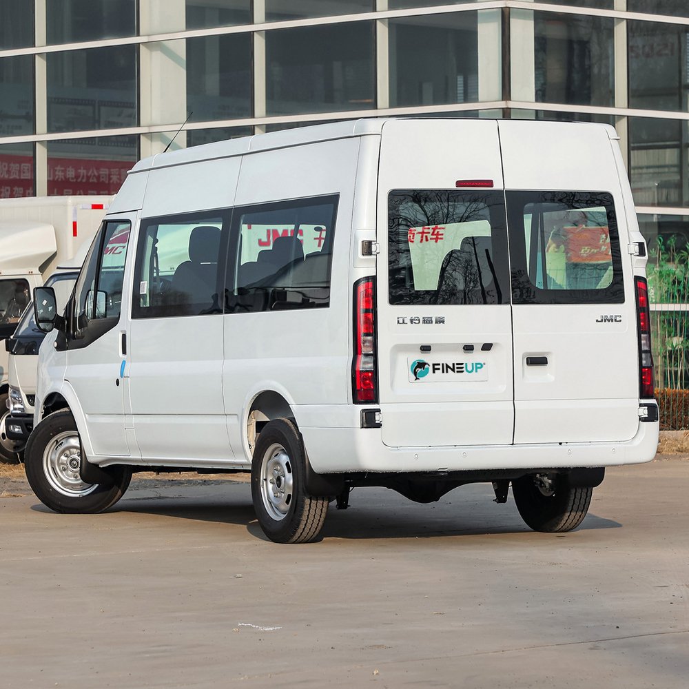 2023 JMC Fushun 2.0T diesel Engine AWD Light Bus 7 Seater Mini Bus China Low Price New Car Automatic Diesel Van