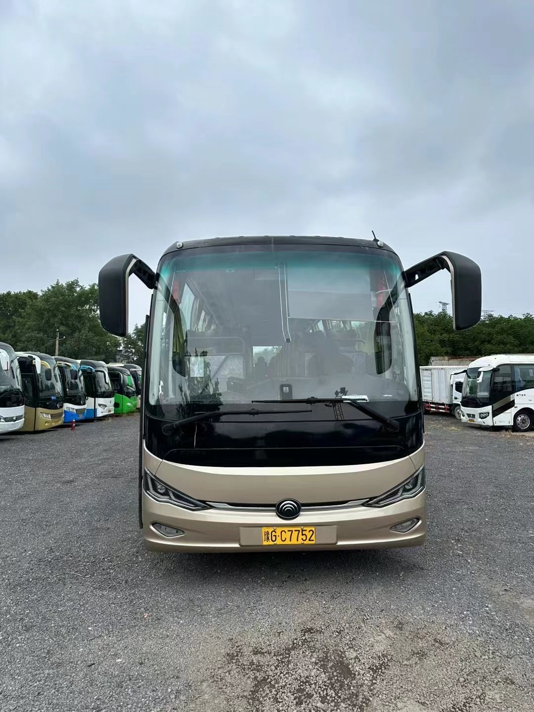 Best Selling Used Youtong Second Hand Bus 52 Seats Bus De Transports Coach Buss for Sale