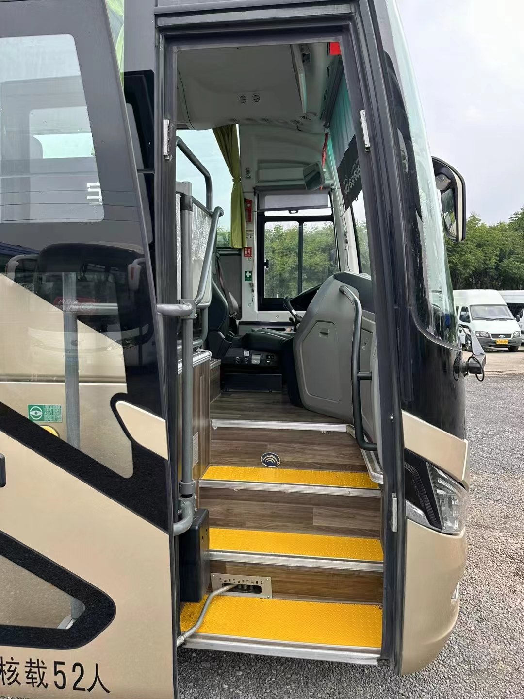 Best Selling Used Youtong Second Hand Bus 52 Seats Bus De Transports Coach Buss for Sale