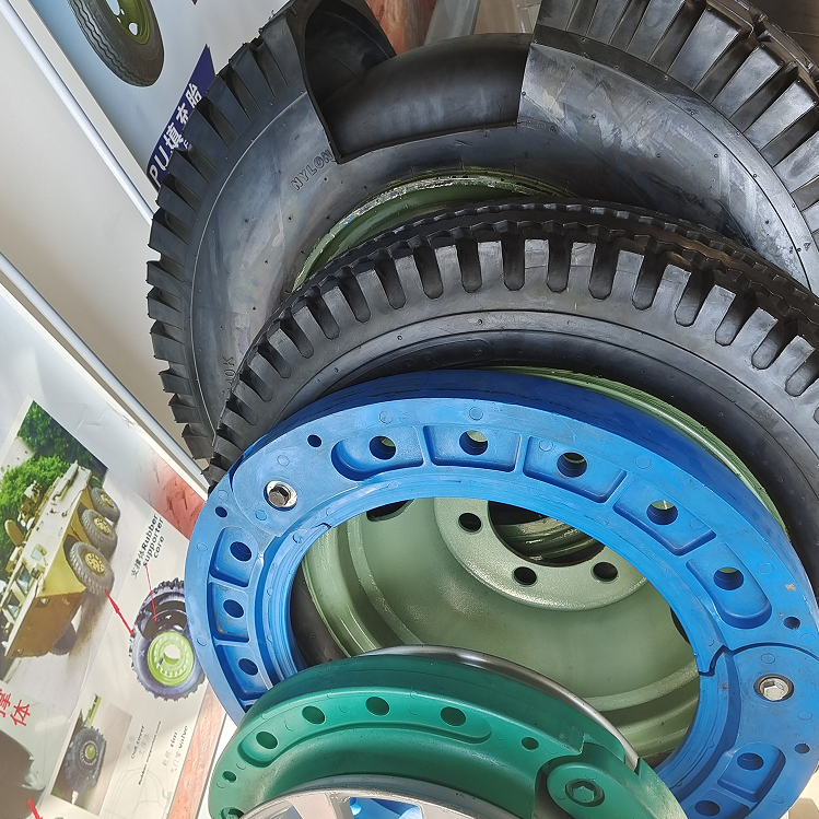 Run Flat Tires Inserts Run Flat Tyres and Wheels for Car SUV Truck 16" 17" 18" 19" 20" 22.5 Inch 245/50/18 225/50/187
