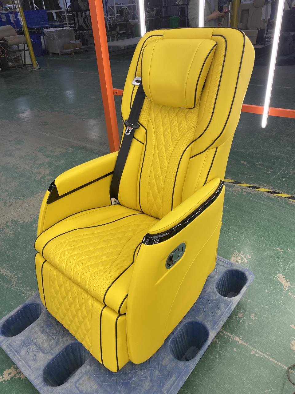 Rotating Electric Luxury Van Seat for Sprinter Vito V Class V250 Metris Viano Vario Heated Massaging Car Seat Modification