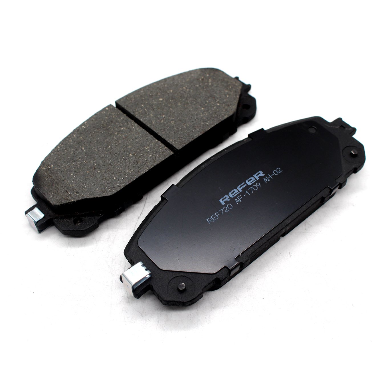 China Brake Pad Manufacturer for JEEP Cherokee NAO Ceramic Auto Front Disc Brake Pads D1709 D1843 68212327AA/68212327AC GDB2094