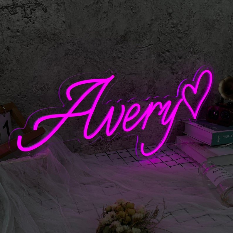 New Style Customized Factory Indoor Outdoor Wedding LED the World Is Yours Neon Sign