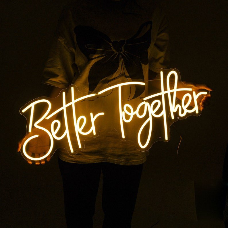 New Style Customized Factory Indoor Outdoor Wedding LED the World Is Yours Neon Sign