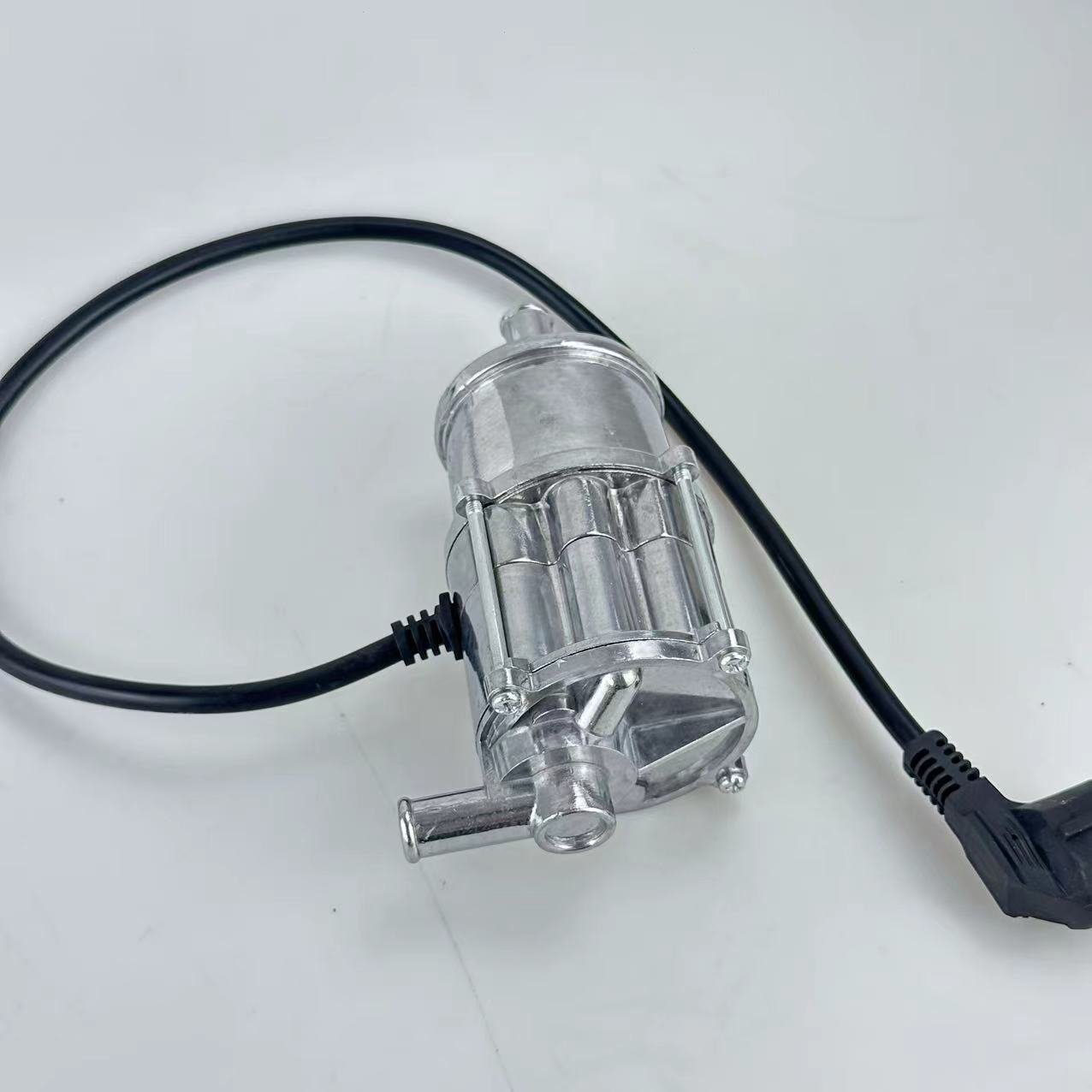 220 V EU Standard Electric 2000 Watt High Power Car Heater Webus Multi-engine Parking Preheater Gasoline diesel Car Water