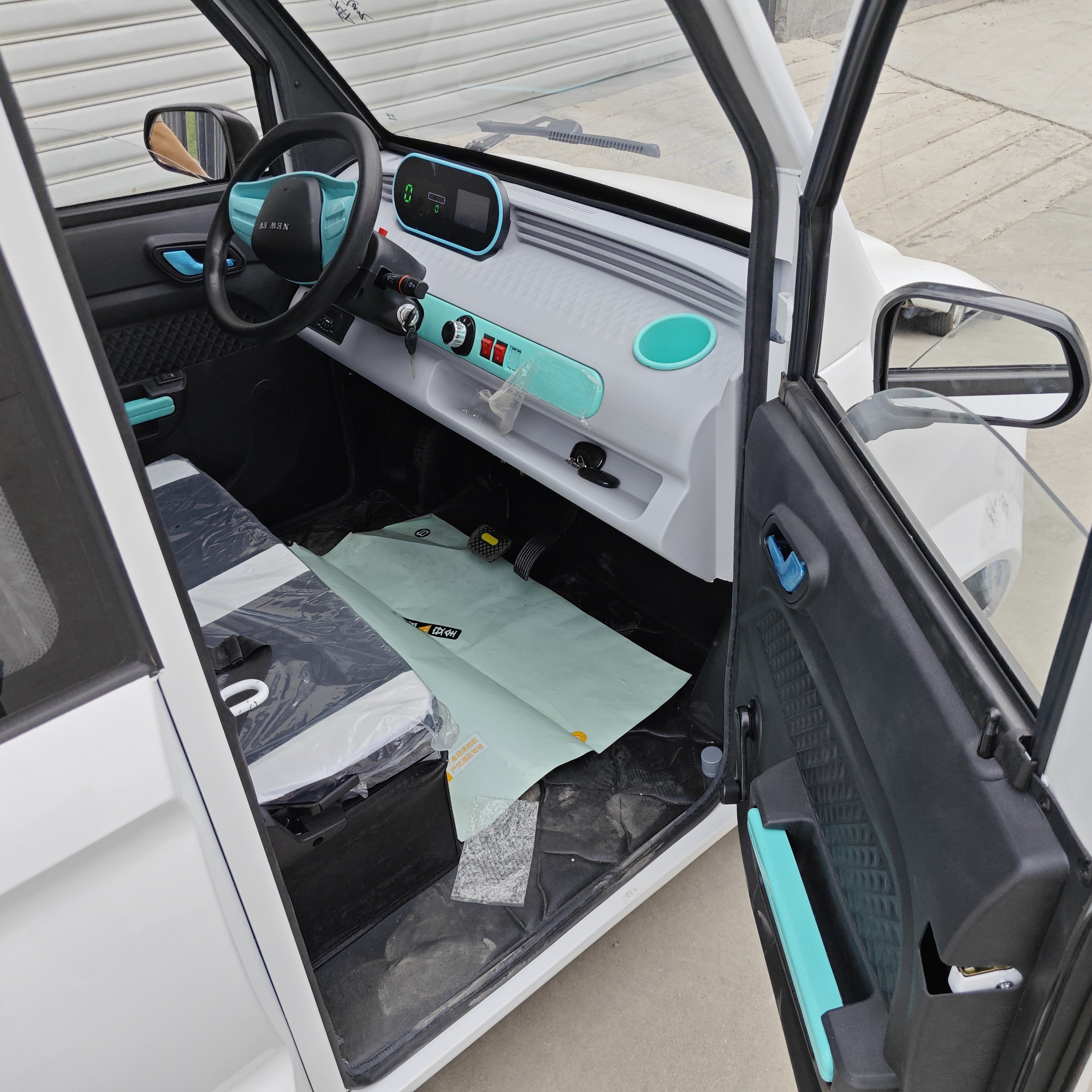 New Design Tuk Tuk Four Wheel Electric Mini Car Lead Acid Battery Cheap Electric Vehicle Made in China Hybrid MINI Ev Bus