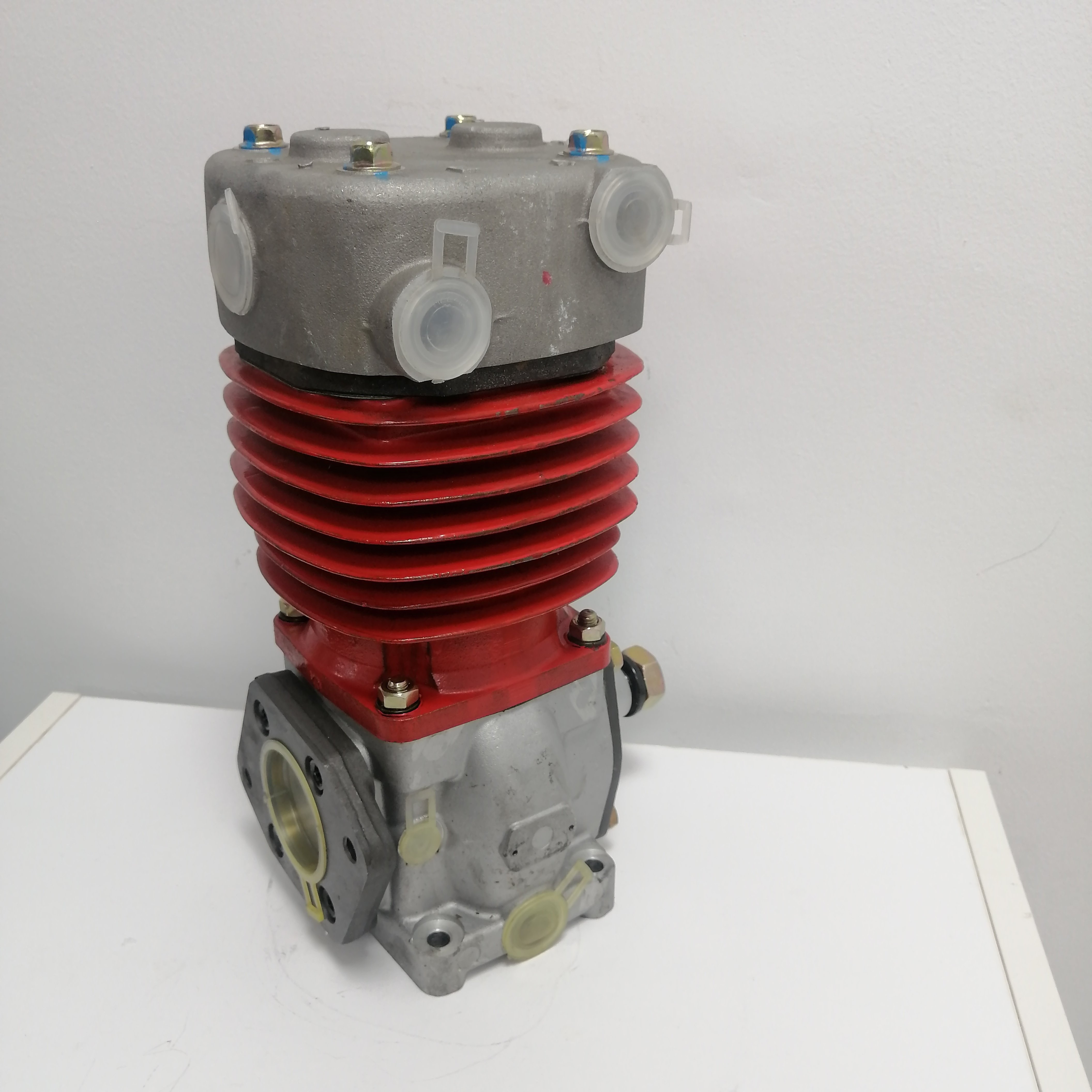 Rotary Type Daewoo Accessories De08 Engine Parts 65.54101-7036 Air Compressor for Doosan
