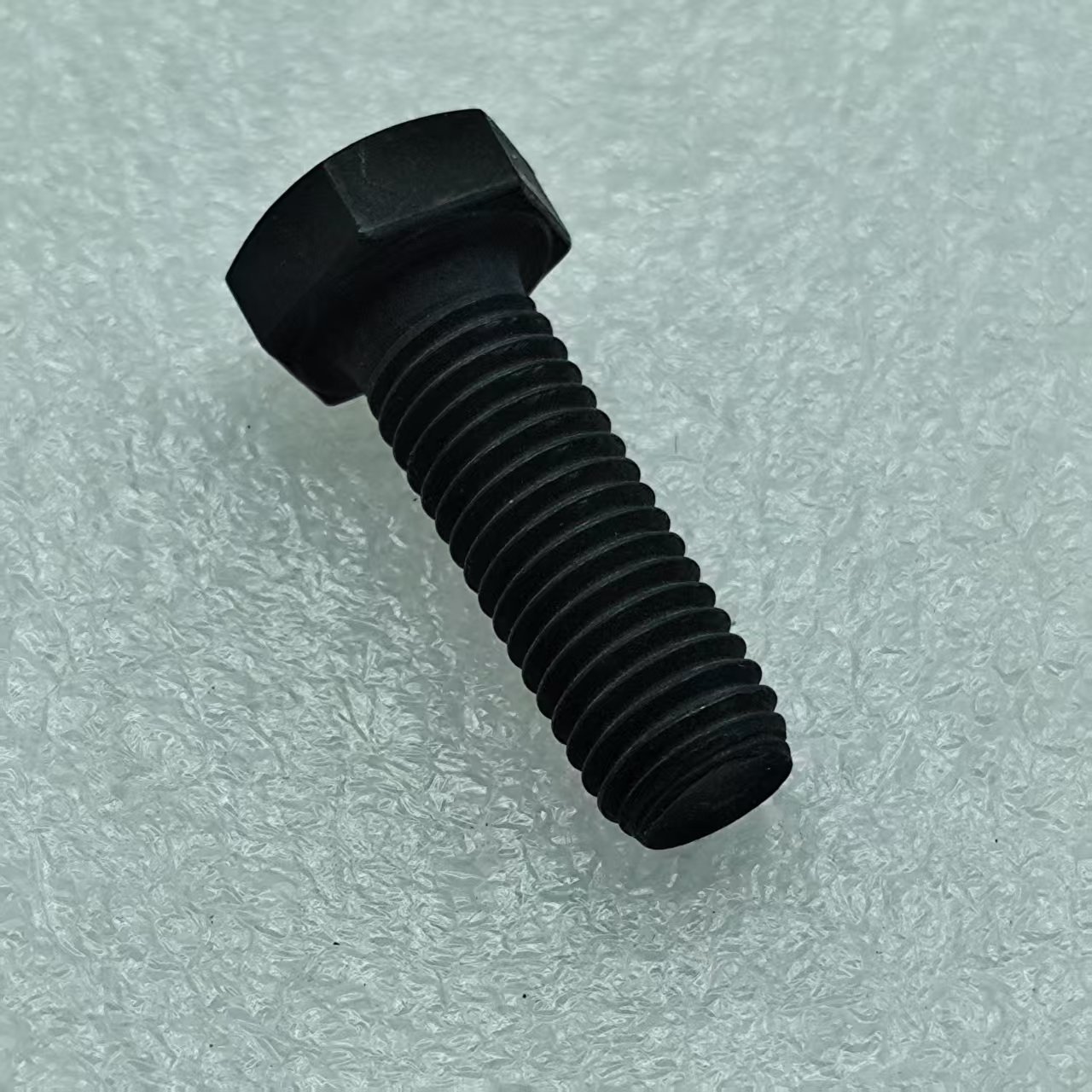 High Quality Hexagonal Bolt Bus Wheel Spare Parts for Yutong Zhongtong Jinlong Haiger Bus Models