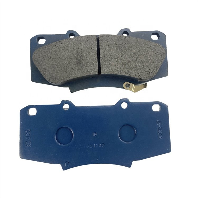Wholesale Brand New High Performance Auto Parts 04465-0K240 Car Brake Pads Semi-metallic Brake Pads for Toyota Hilux Brake Pads